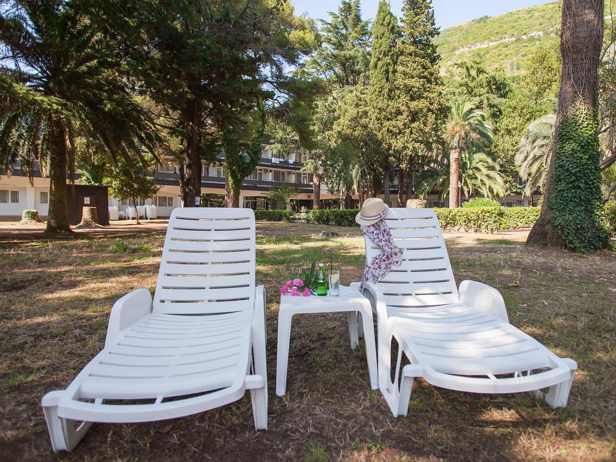 Holiday Park Vile Park Будва Екстериор снимка
